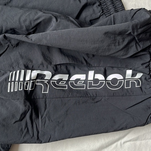 Reebok oversized women’s XL black and white pants - Picture 7 of 7